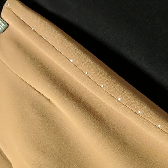 Skirt - Picture 3 of 6